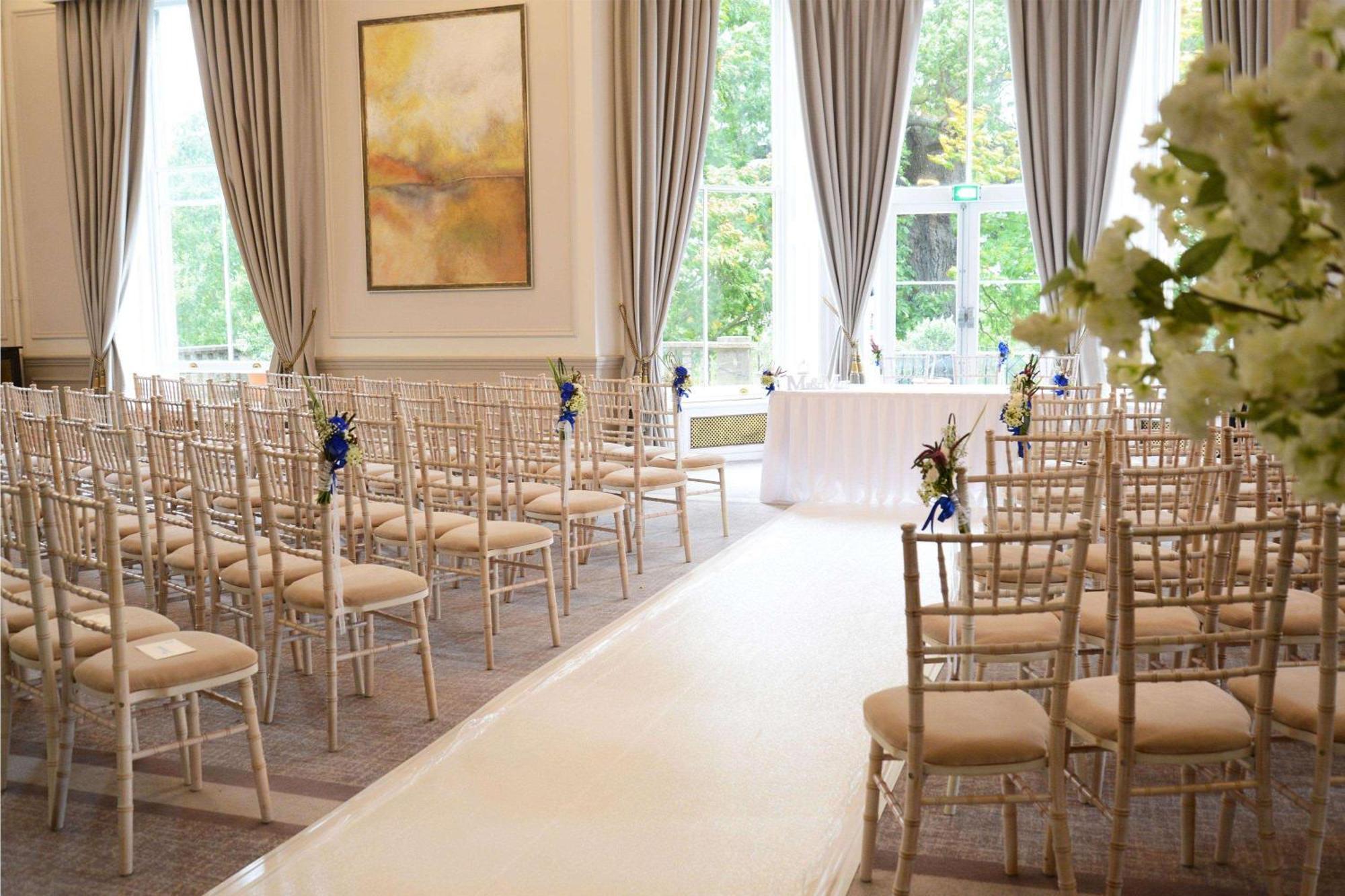 Oatlands Park Hotel Weybridge Exterior photo